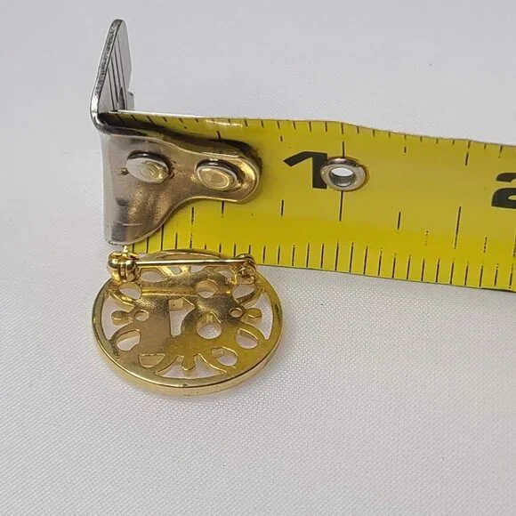 Vintage 1981 Avon President's Club Gold Tone Brooch Pin Award - Picture 5 of 5